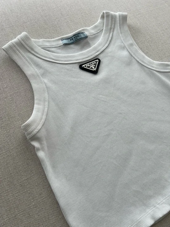 Triangle Logo Ribbed White Cotton Cropped Tank Top - Picture 7 of 8